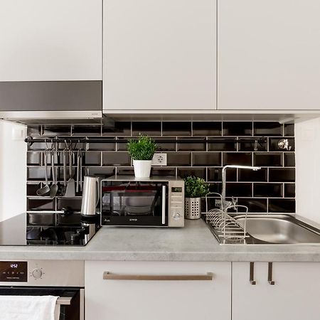 Red Dot Two - New Unit In The Heart Of Party Town Apartment Budapest Luaran gambar